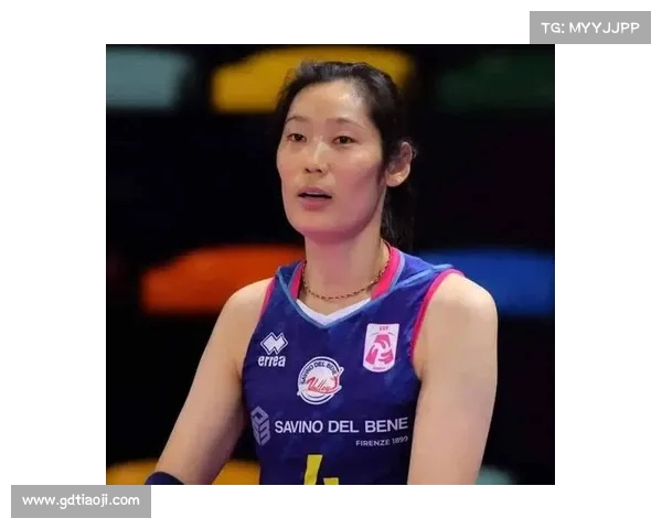 朱婷领衔中国女排攻势,首局帮助球队稳住局面(中国女排朱婷坚持才是我唯一的出路) 朱婷领衔中国女排攻势,首局帮助球队稳住局面(中国女排朱婷坚持才是我唯一的出路)